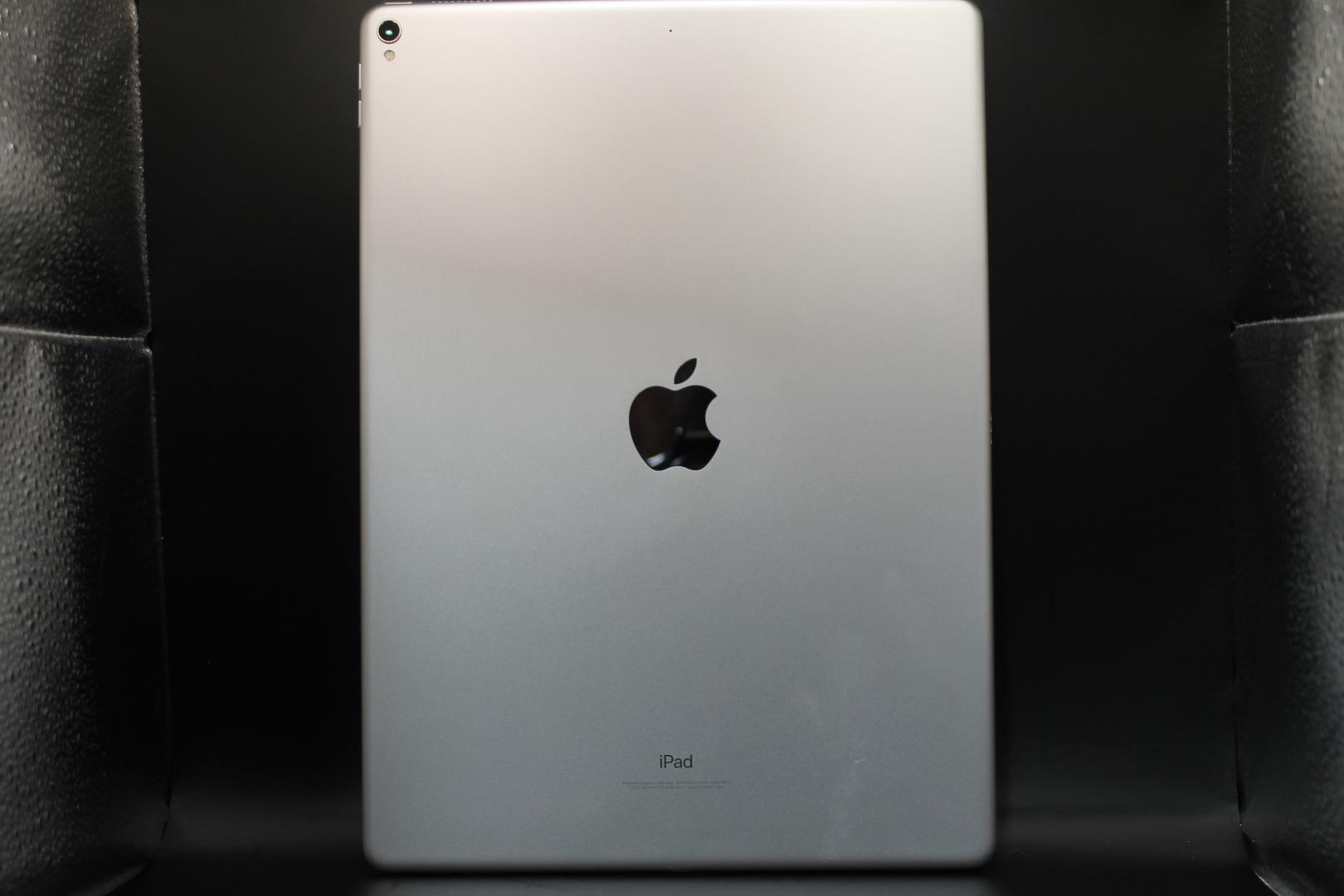 Apple iPad Pro 12.9" 2nd Gen 2017, color Gray