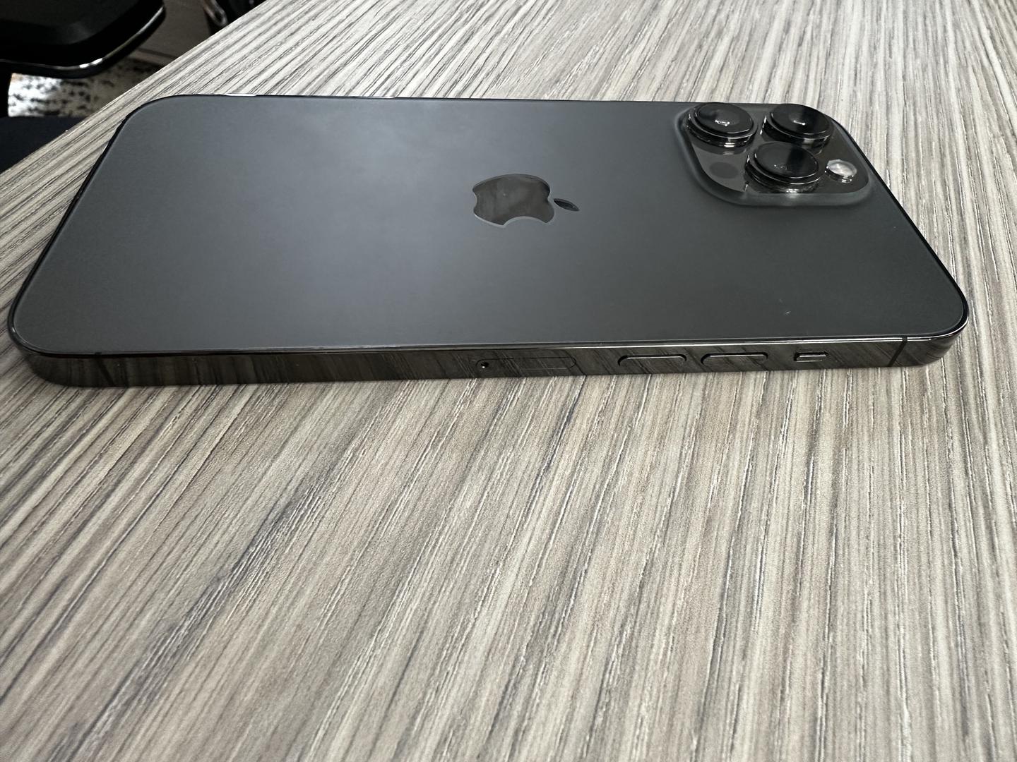 Apple iPhone 13 Pro Max, color Graphite
