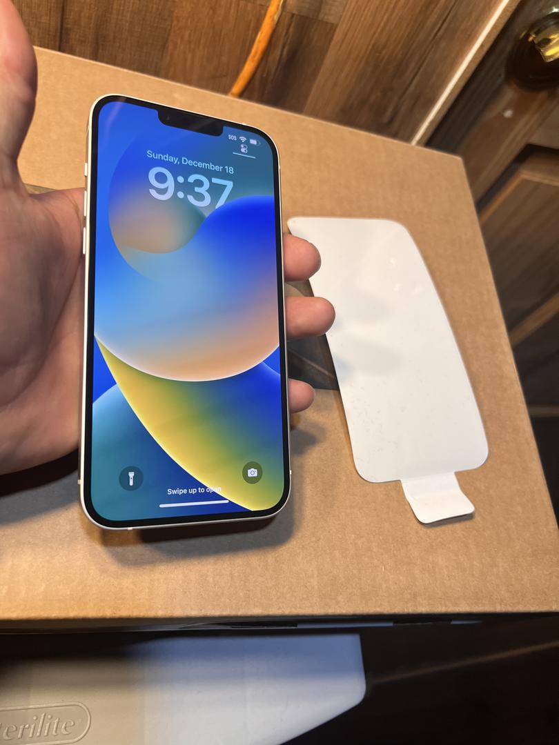 Apple iPhone 14 Plus, color Starlight