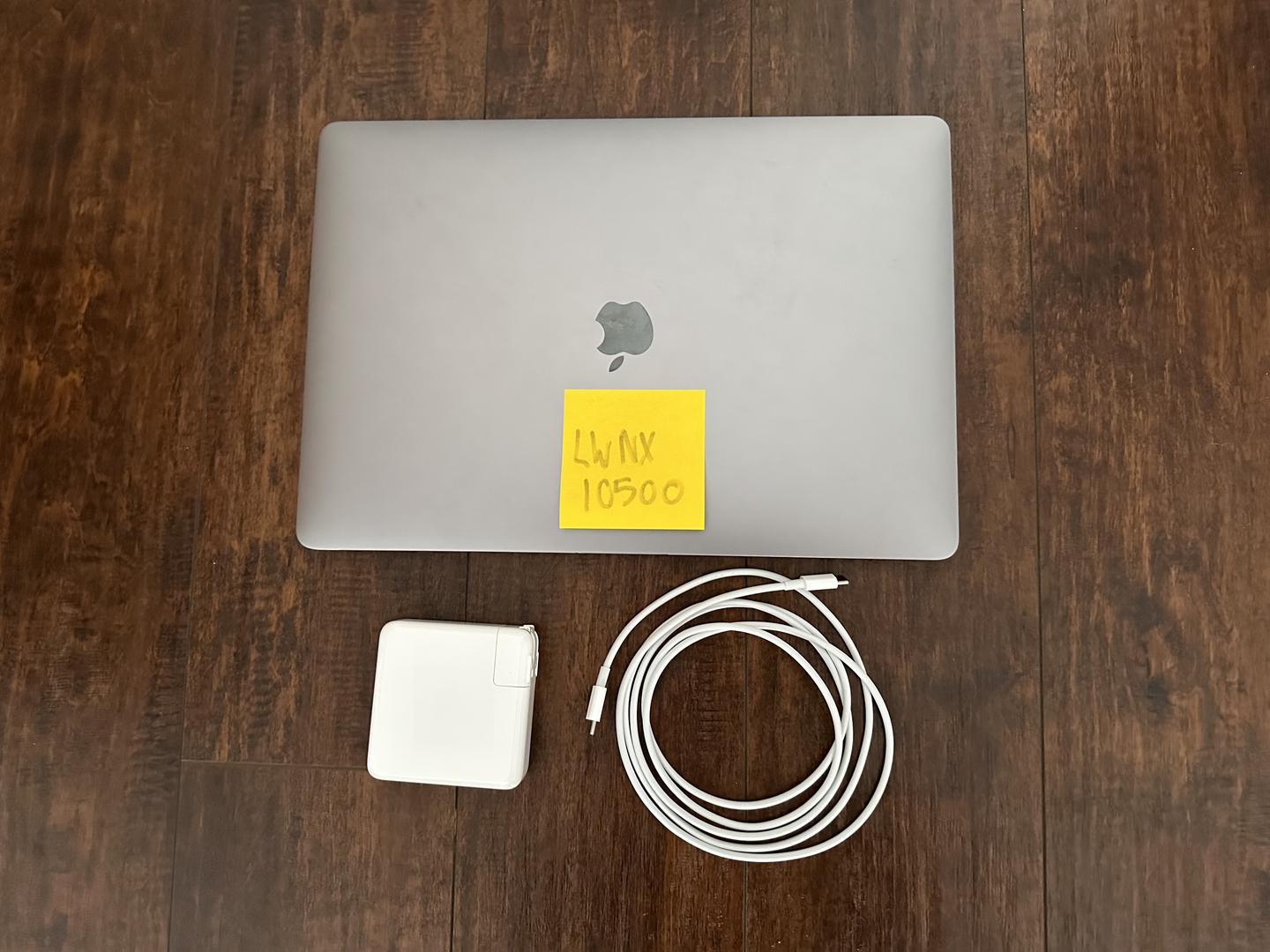 MacBook Pro 2017 (With Touch Bar) - 15", color Gray