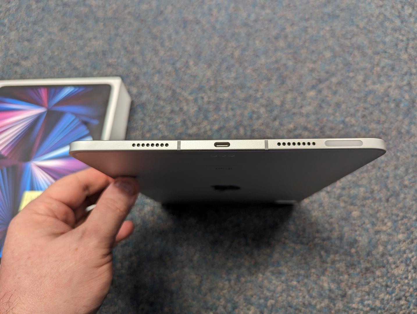 Apple iPad Pro 11" 3rd Gen 2021, color Silver