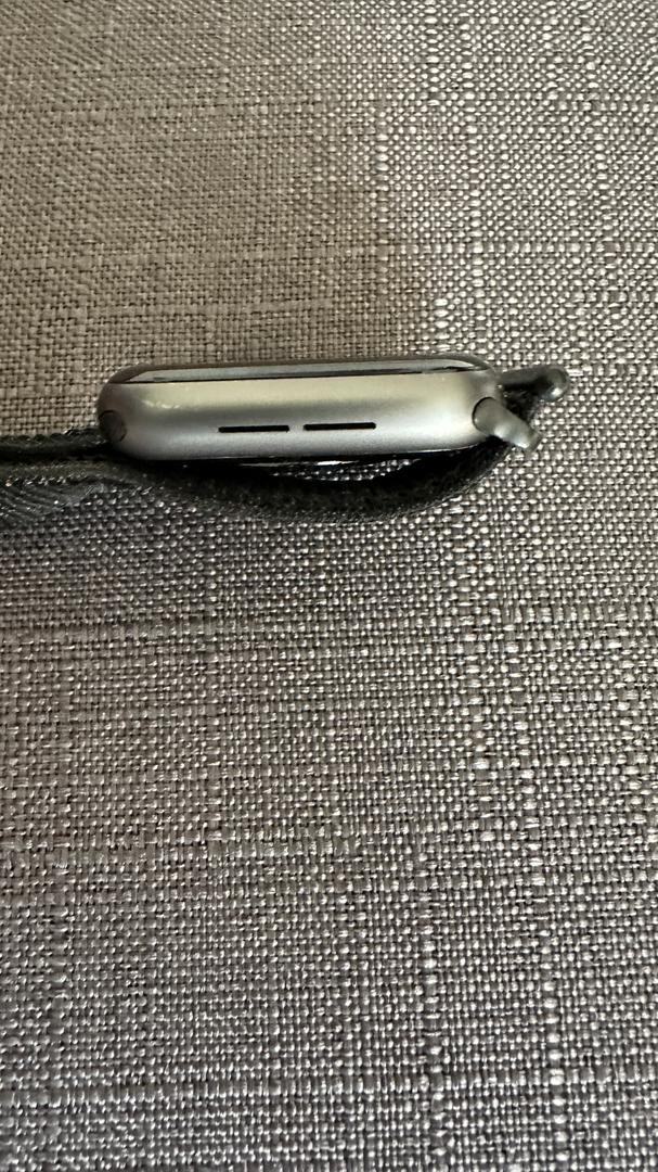 Apple Watch Series 4 44mm, color Gray