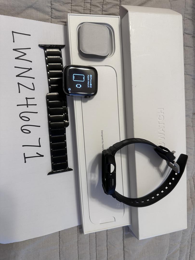 Apple Watch Series 6 44mm, color Graphite