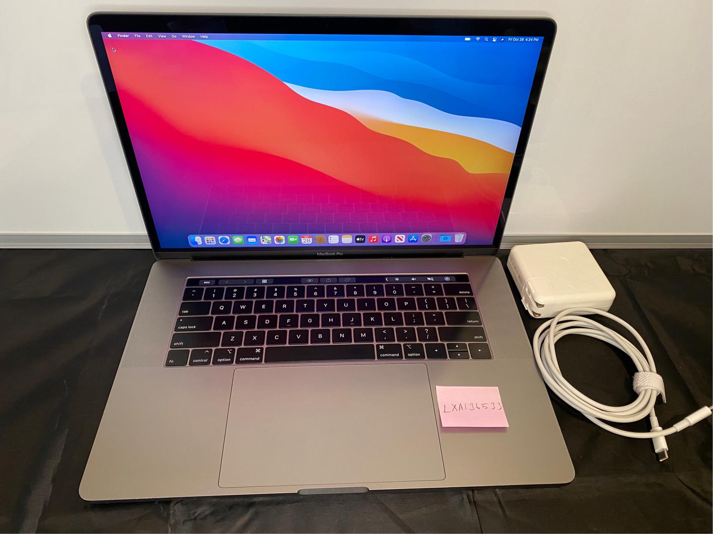MacBook Pro 2018 (With Touch Bar) - 15", color Gray