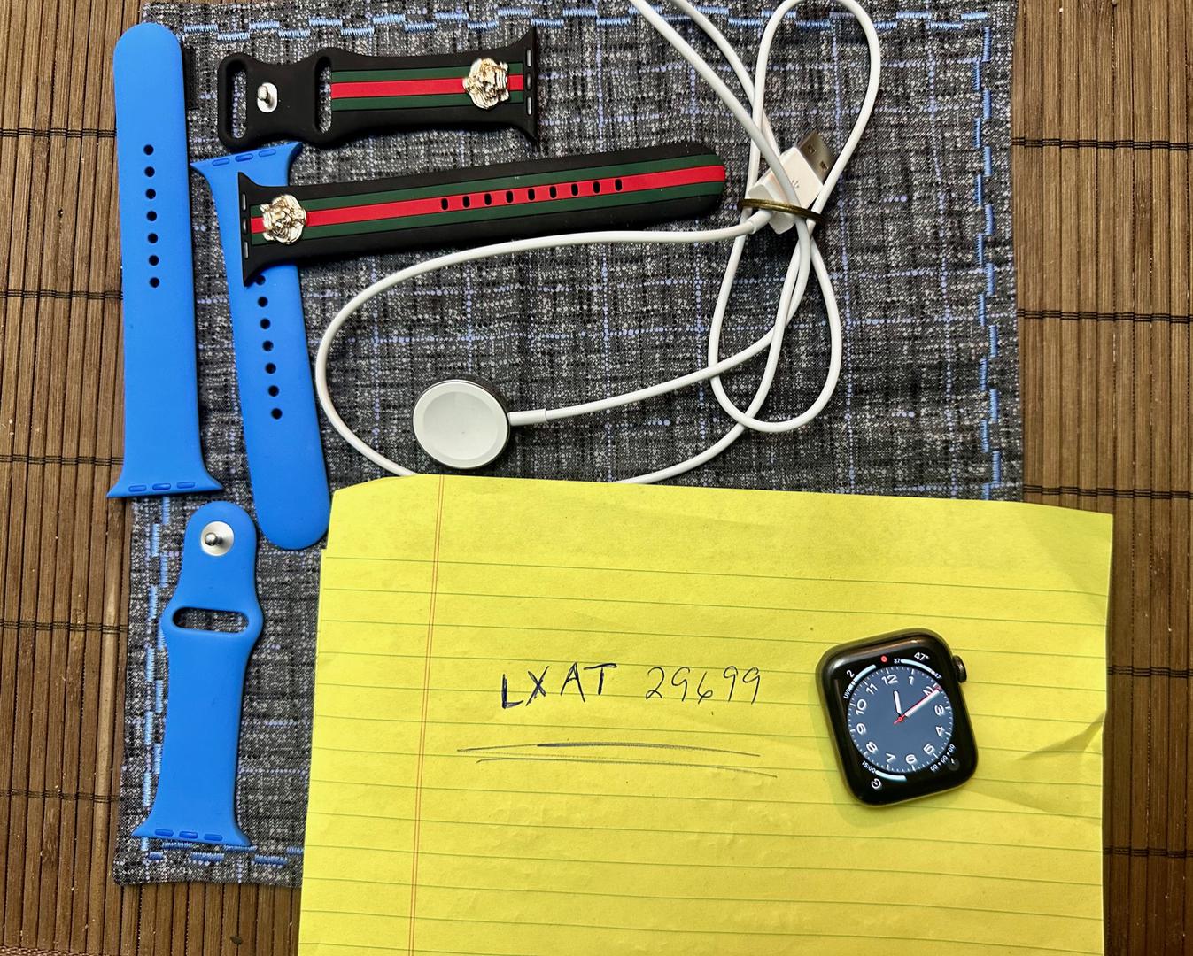 Apple Watch Series 6 44mm, color Graphite