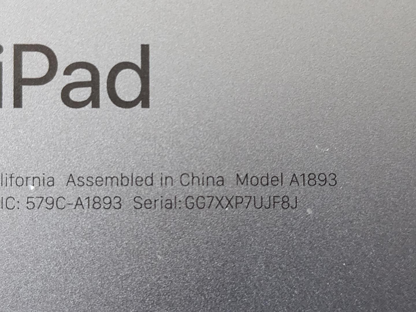 Apple iPad 6th Gen, color Silver