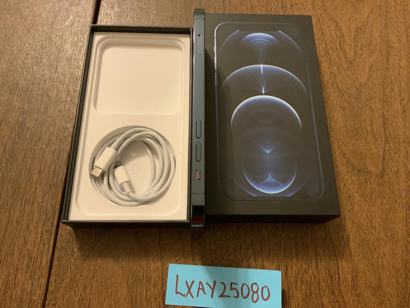 Apple iPhone 12 Pro, color Pacific Blue