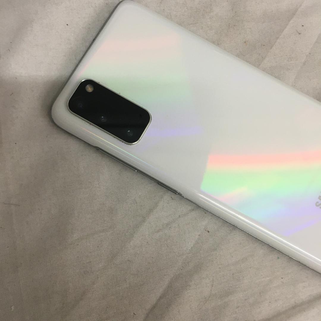 Samsung Galaxy S20 5G, color Cloud White