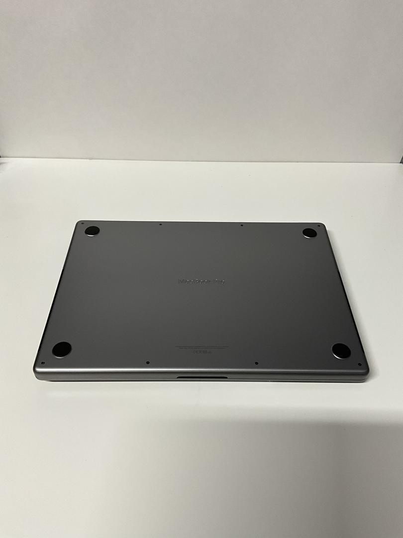 MacBook Pro 2021 - 16", color Gray