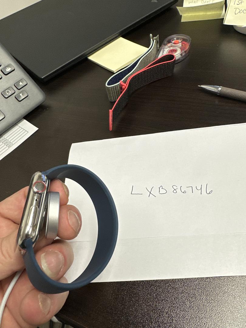 Apple Watch Series 8 45mm, color Silver