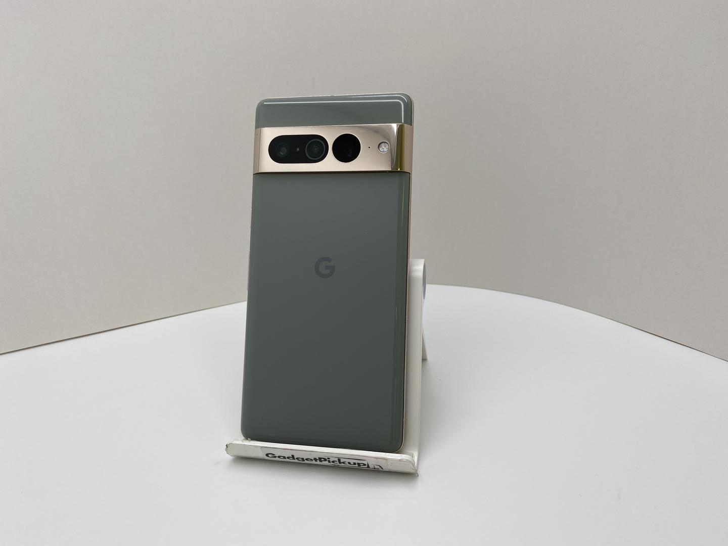 Google Pixel 7 Pro, color Hazel