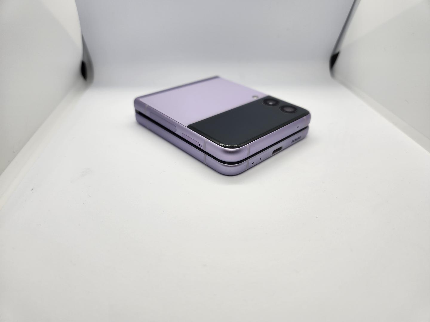 Samsung Galaxy Z Flip3 5G, color Lavender