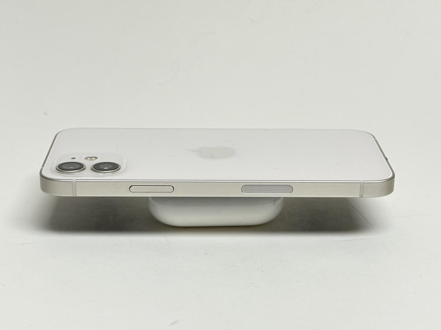 Apple iPhone 12, color White