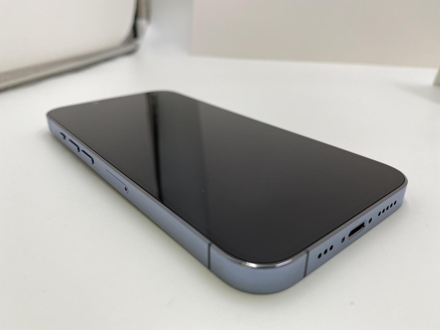 Apple iPhone 13 Pro, color Sierra Blue