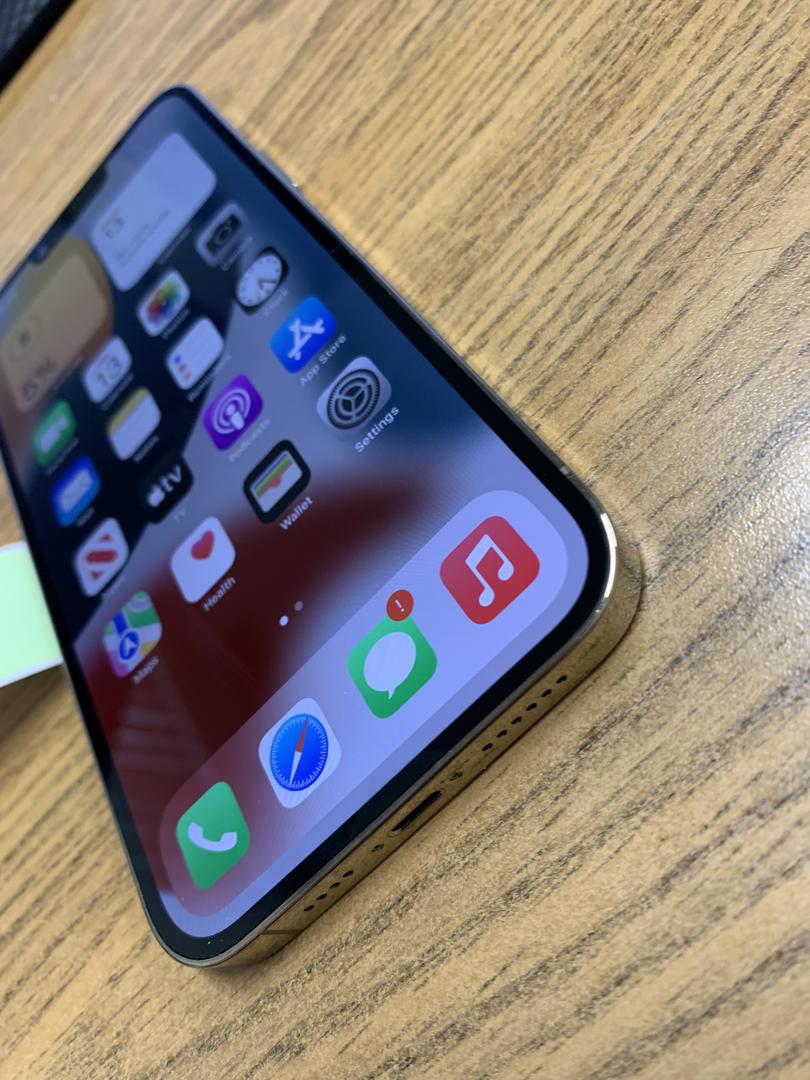 iPhone 13 Pro Max Colors Pick the Best Color Swappa