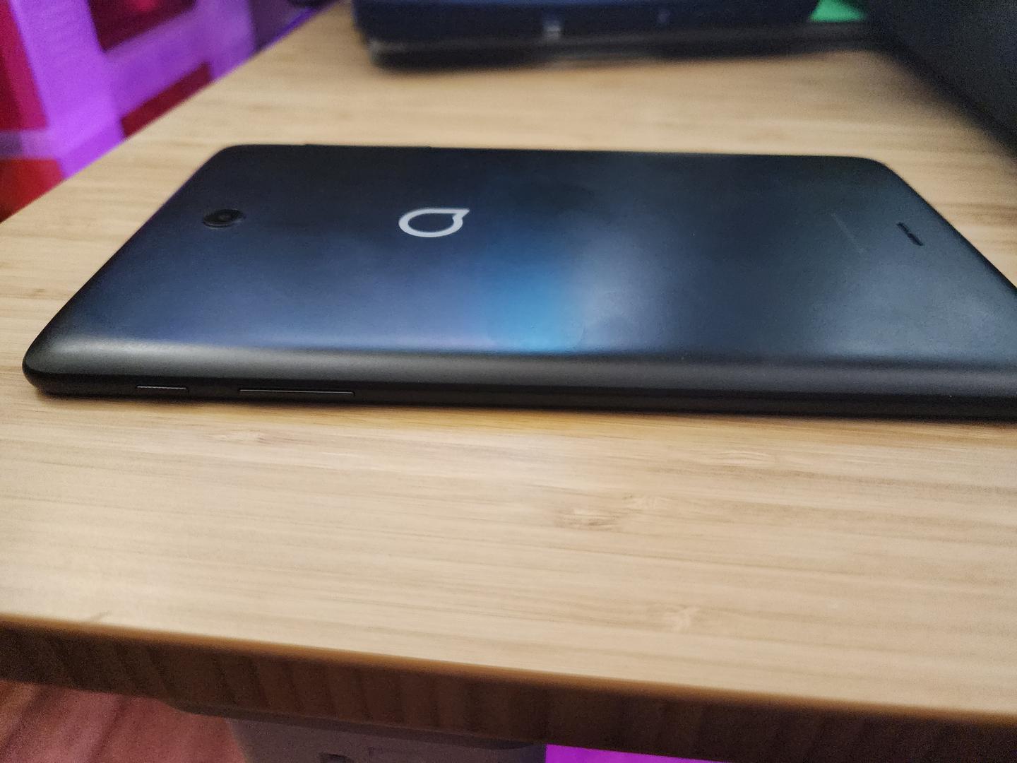 Alcatel 3T 8", color Black