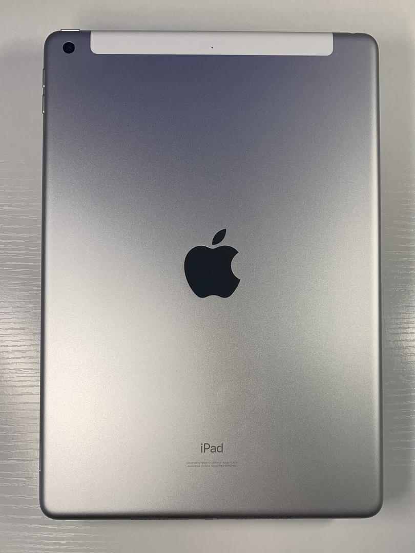 Apple iPad 8th Gen, color Silver