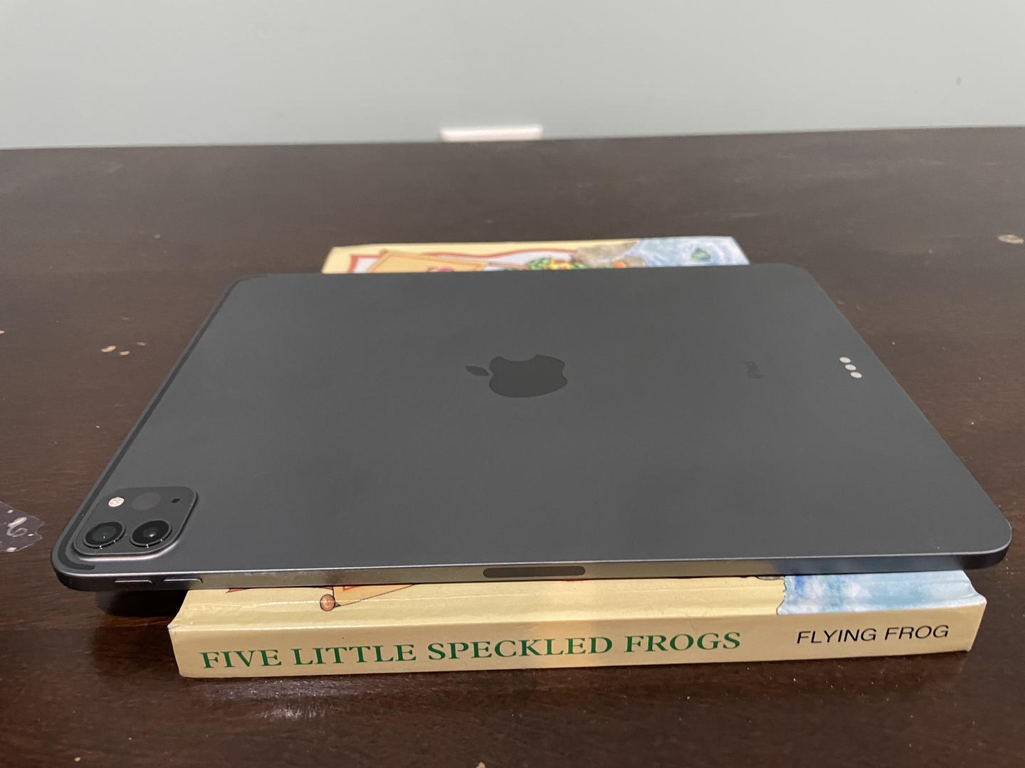 Apple iPad Pro 11" 3rd Gen 2021, color Gray