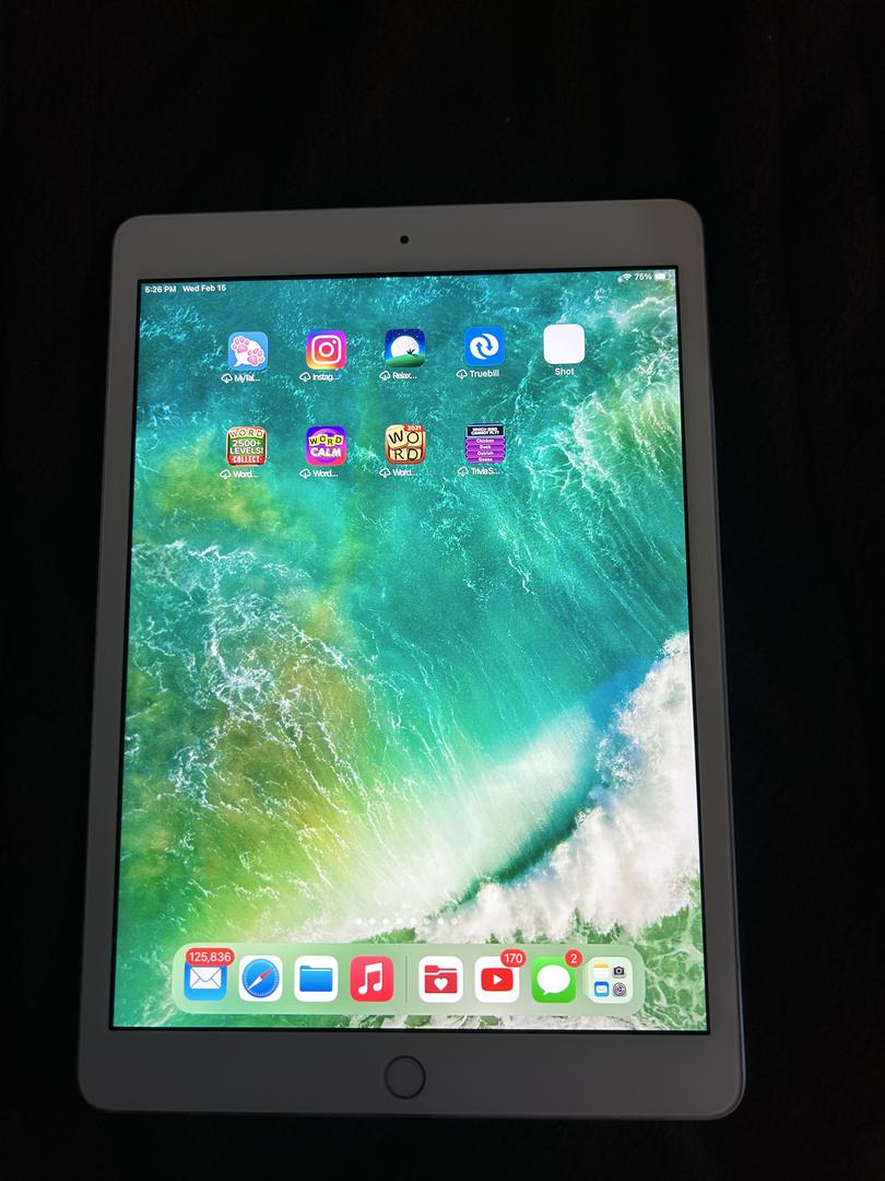 Apple iPad 8th Gen, color Silver