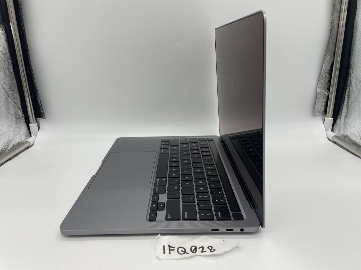 MacBook Pro 2020 - 13", color Gray