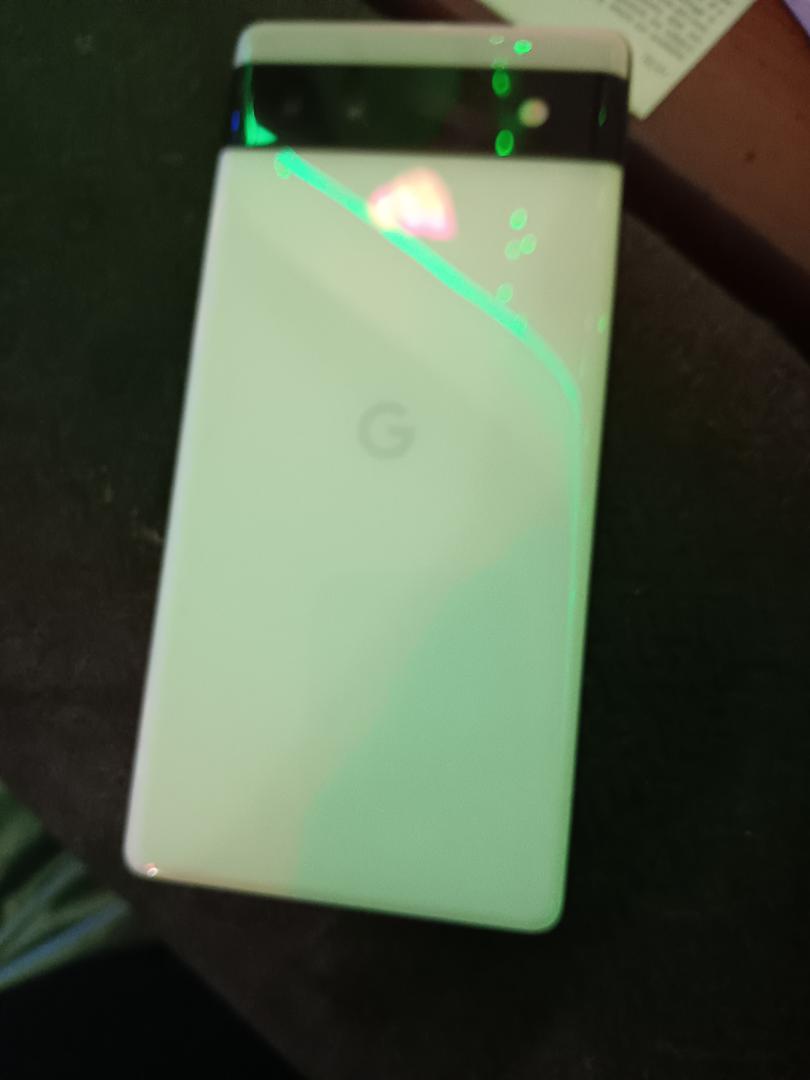 Google Pixel 6a, color Chalk