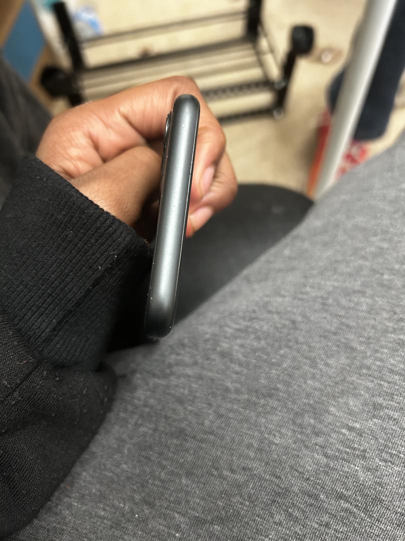 Apple iPhone 11, color Black