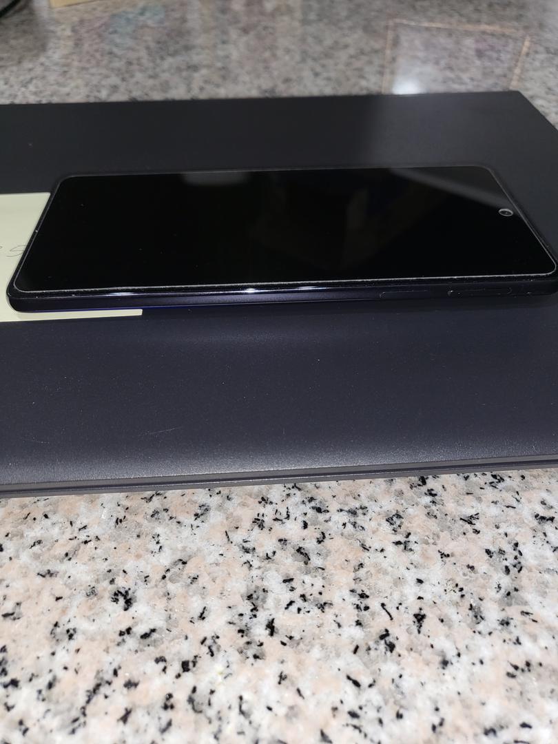 Motorola Edge Plus (2022), color Blue