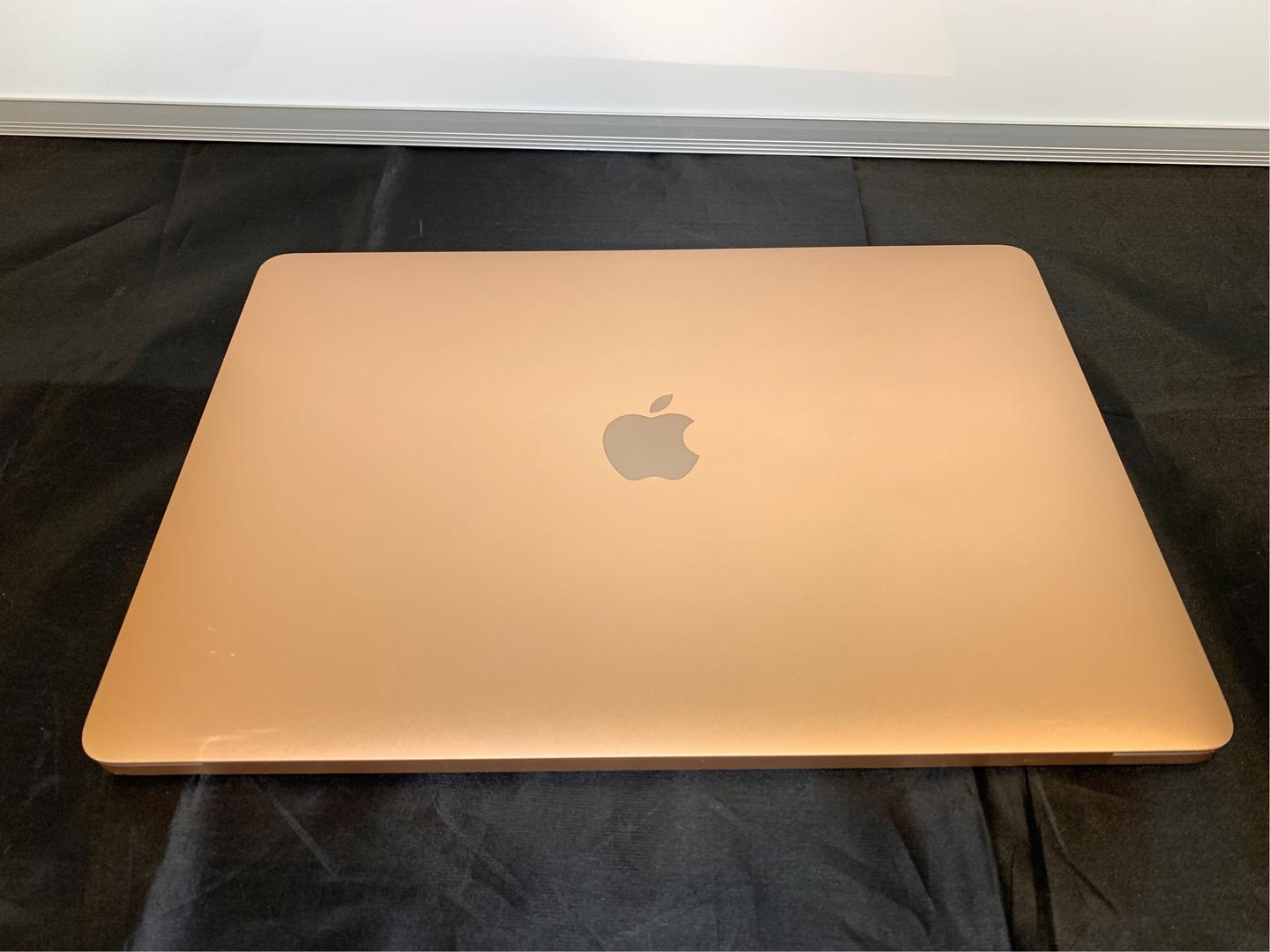 MacBook Air 2018 - 13", color Gold