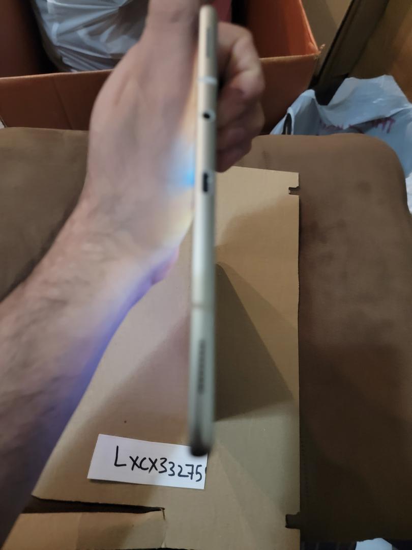 Samsung Galaxy Tab S4, color White