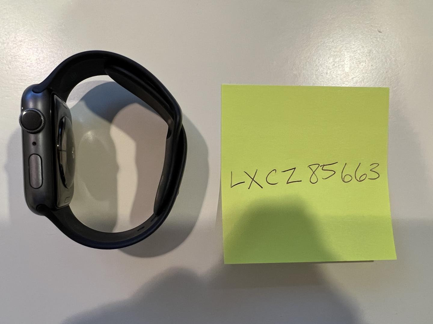 Apple Watch Series 4 44mm, color Gray