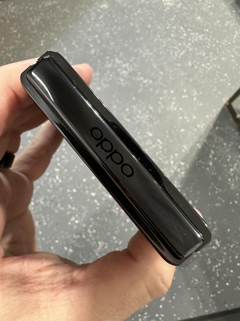 Oppo Find N2 Flip, color Black
