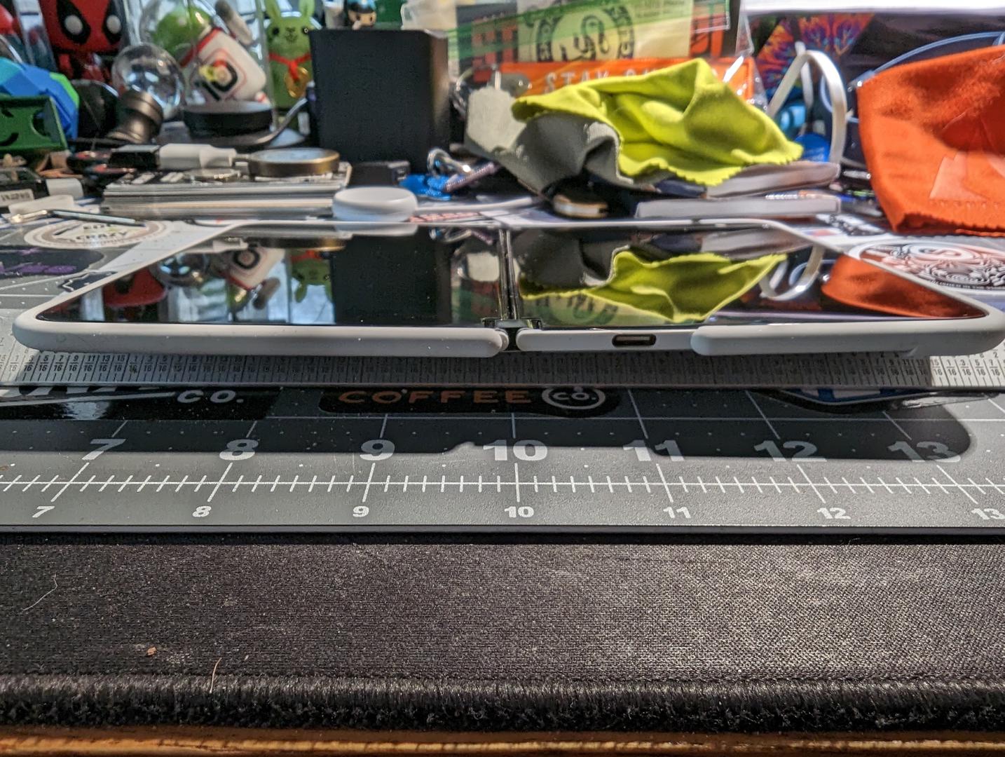 Microsoft Surface Duo, color White