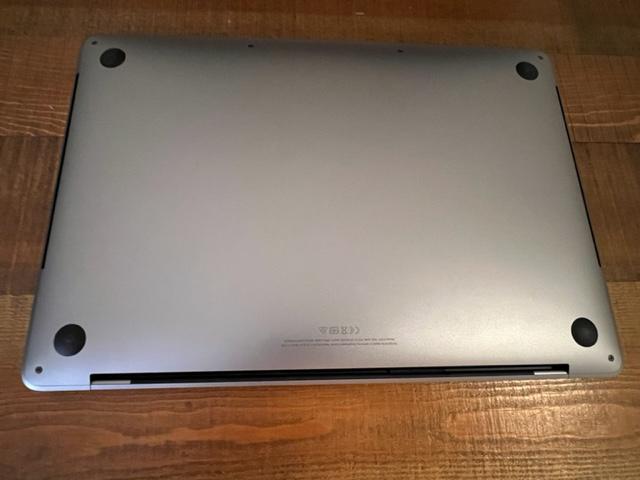 MacBook Pro 2020 - 13", color Gray