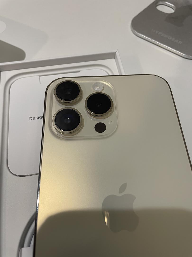 Apple iPhone 14 Pro Max Spectrum, Gold, 128GB, A2651 LXDN94873 Swappa