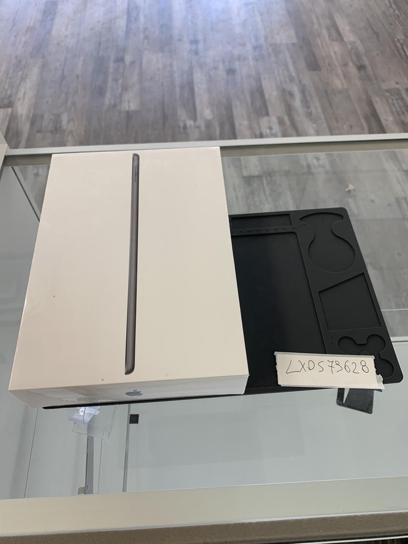 Apple iPad 9th Gen, color Gray