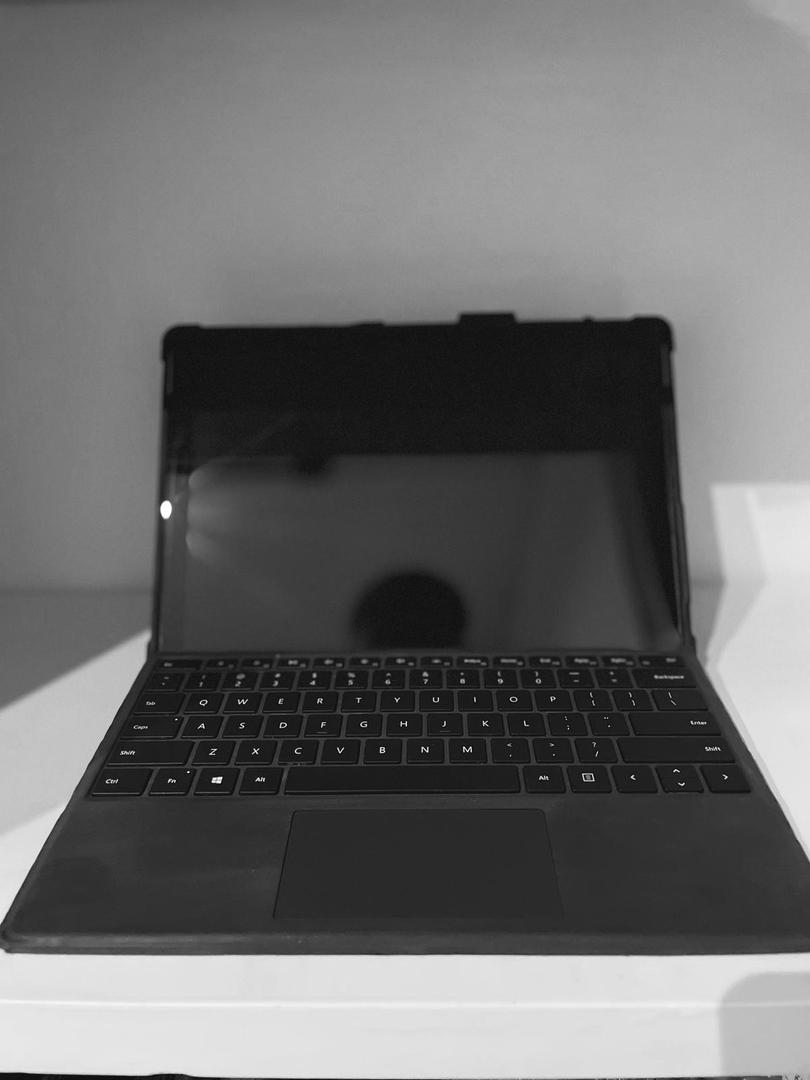 Microsoft Surface Pro, color Black