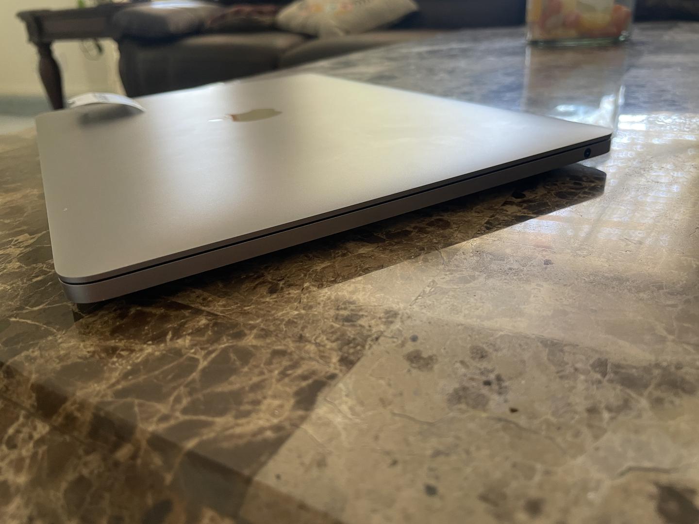 MacBook Pro 2019 - 13 inch - Guide, Specs, Prices, and More