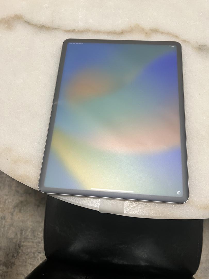 Apple iPad Pro 12.9" 6th Gen 2022, color Gray