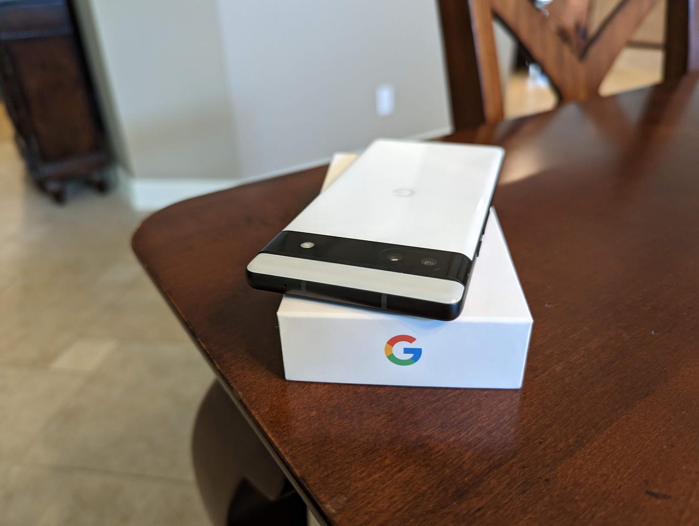 Google Pixel 6a, color Chalk