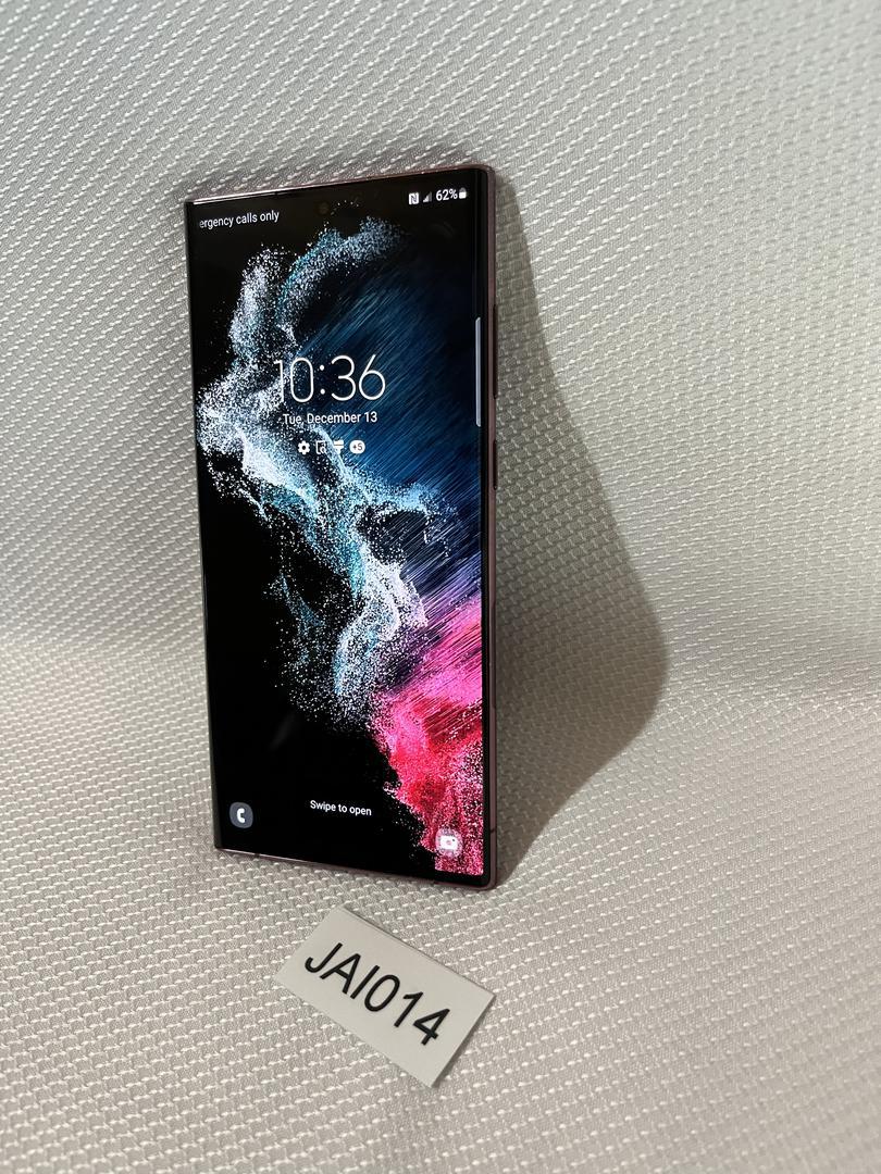 Samsung Galaxy S22 Ultra, color Burgundy