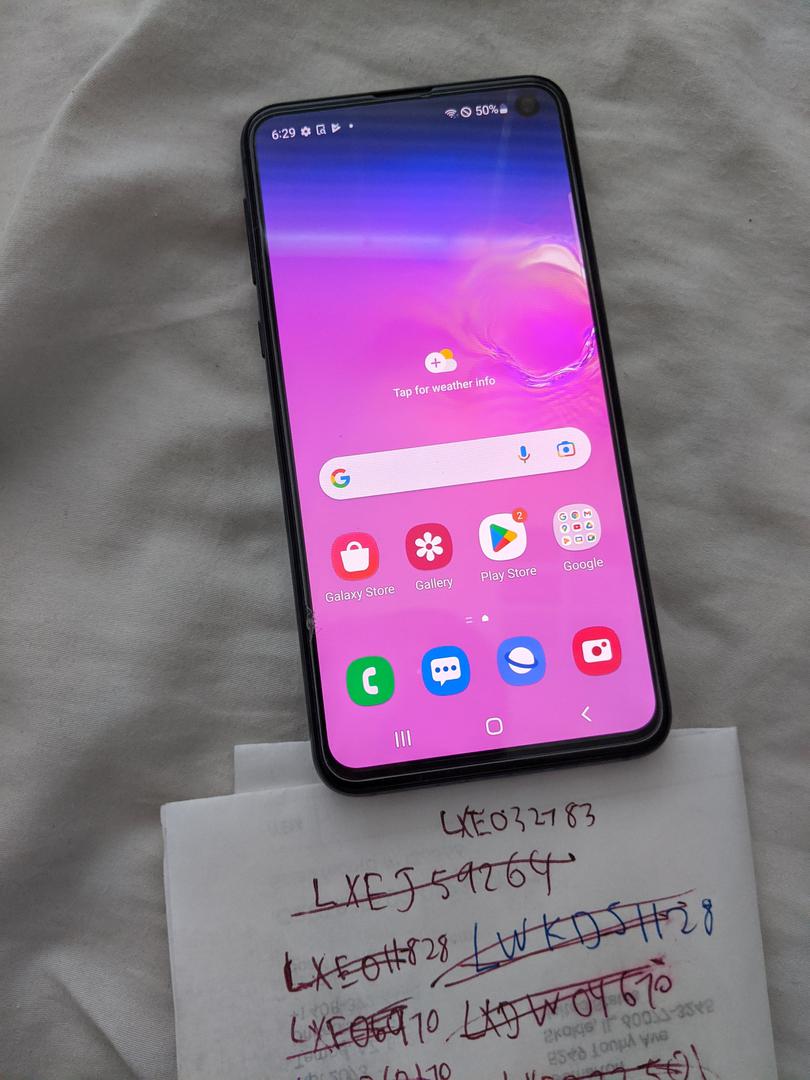 Samsung Galaxy S10e, color Blue