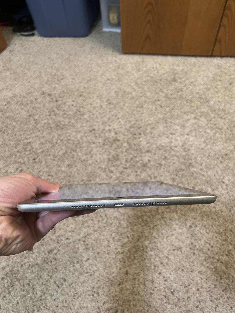 Apple iPad 9th Gen, color Silver