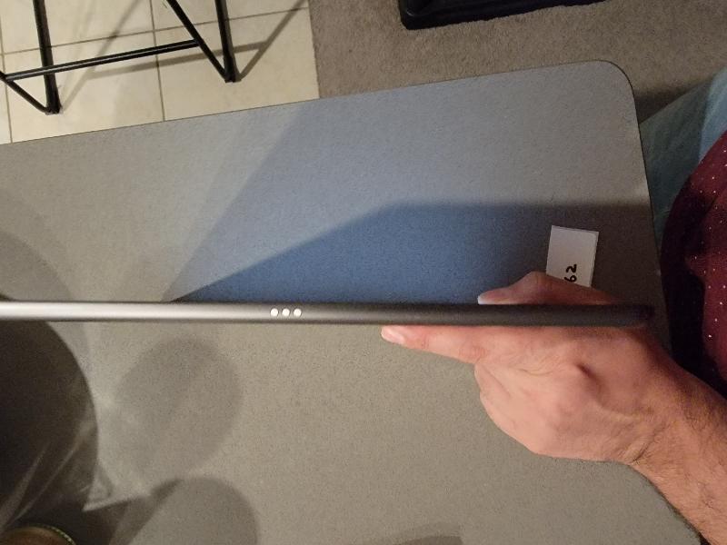 Apple iPad 8th Gen, color Gray