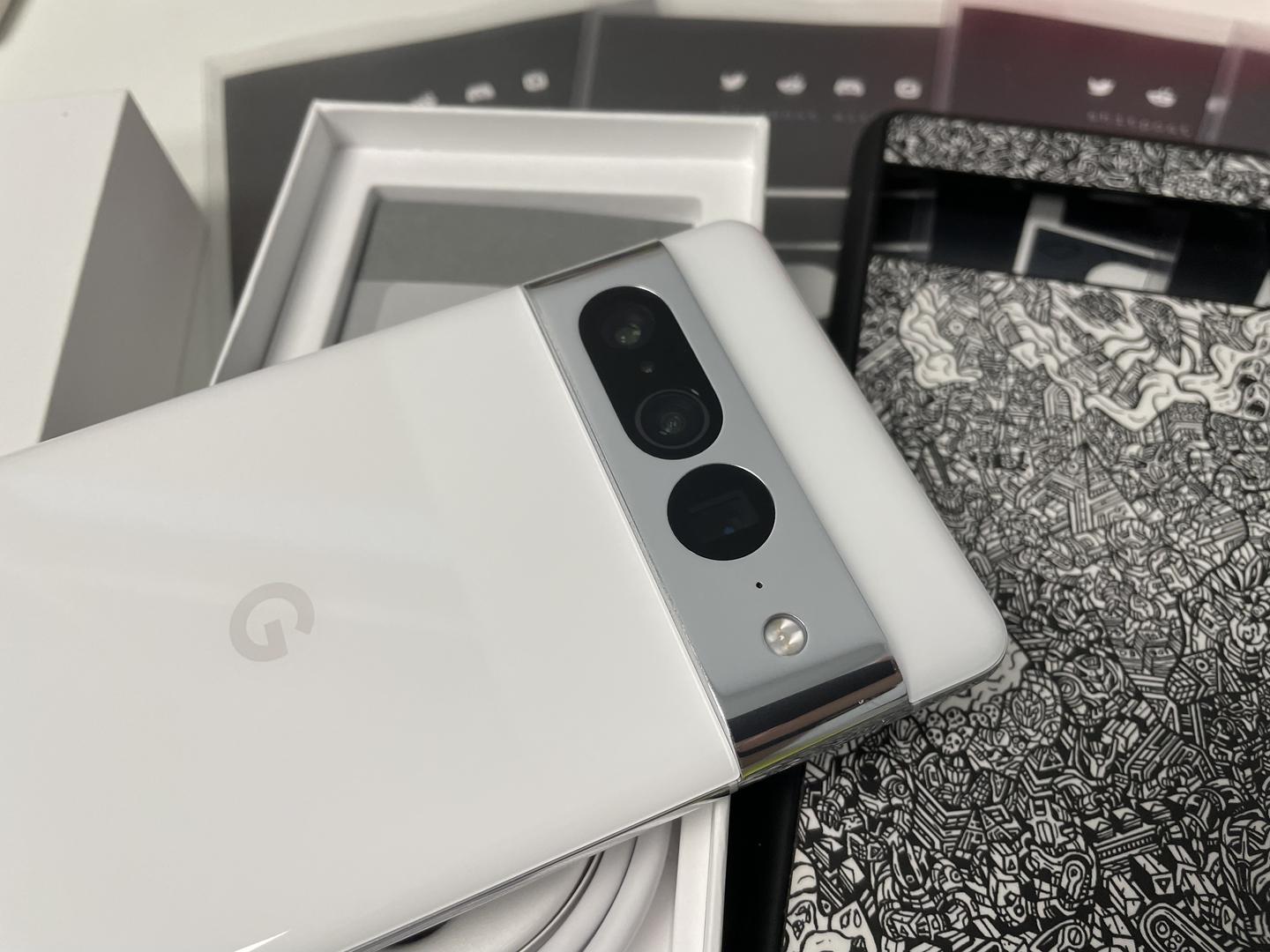 Google Pixel 7 Pro - Unlocked, Snow, 256GB, 12GB, GE2AE