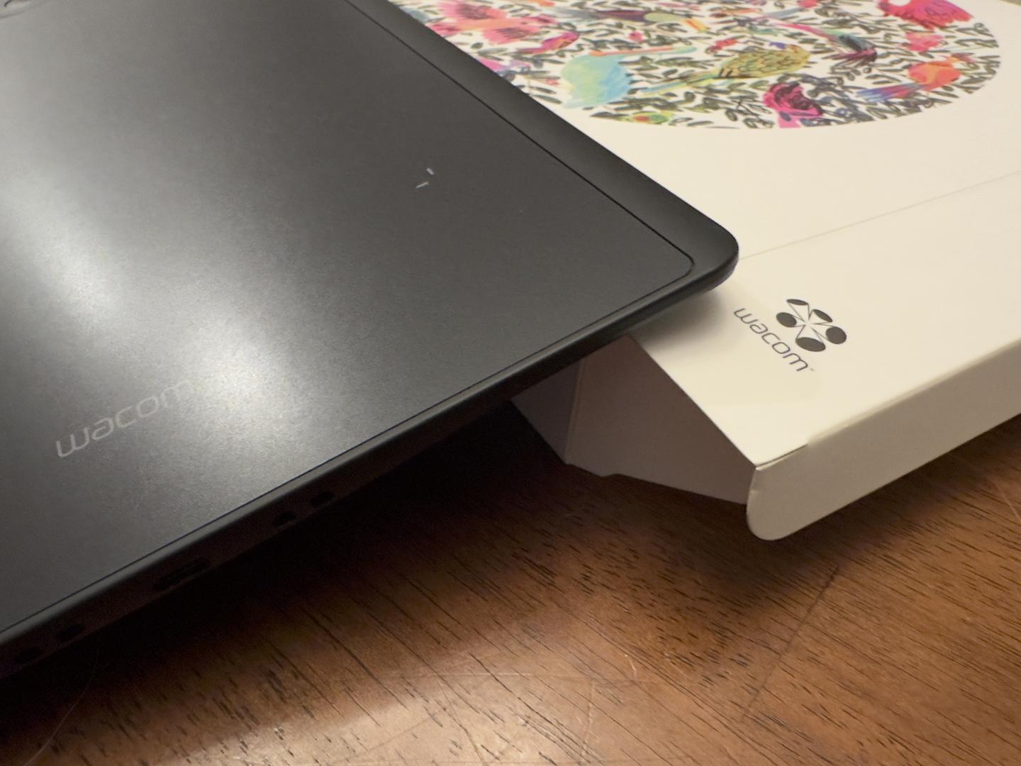 Wacom Intuos Pro, color