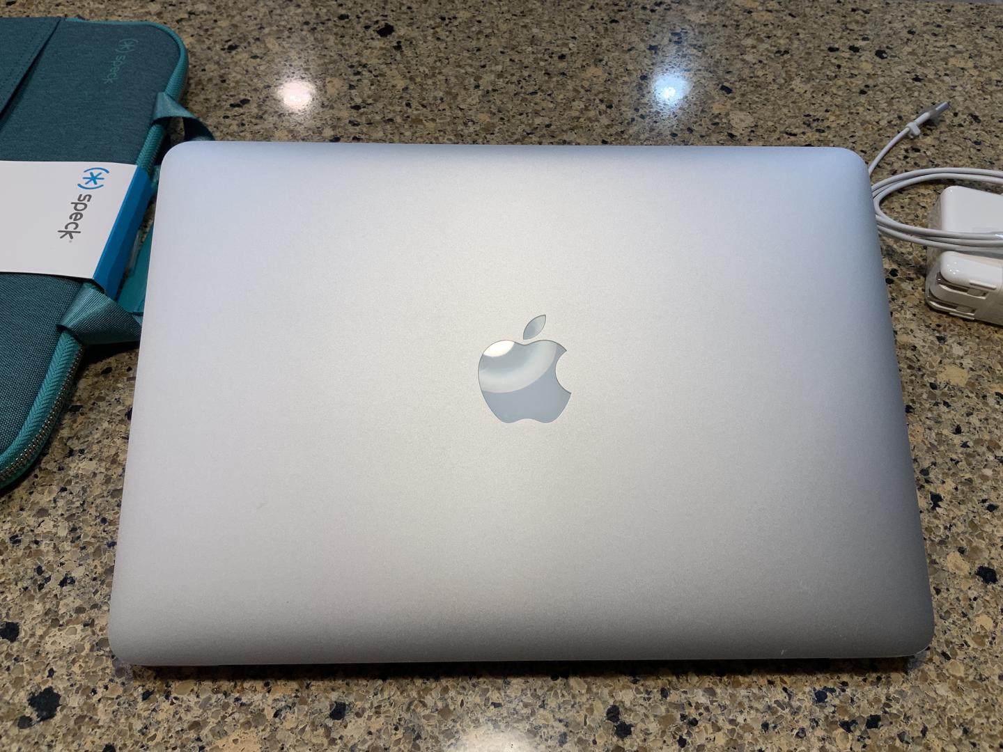 MacBook Pro 2015 (Retina) - 13", color Silver