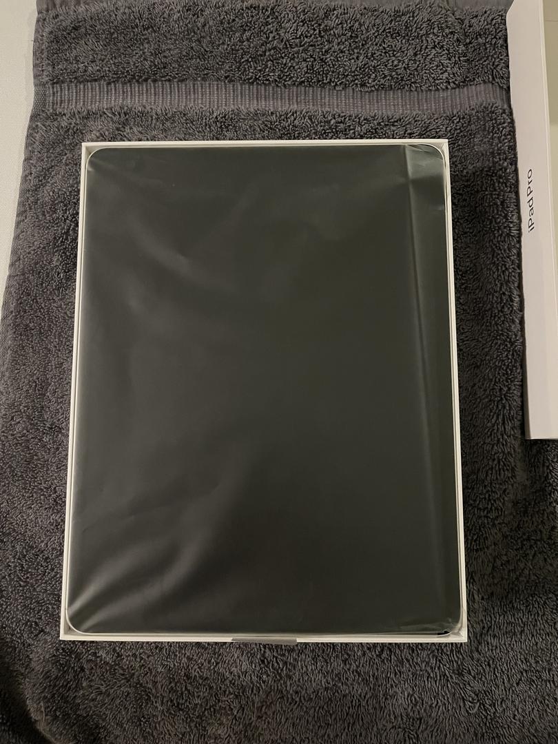 Apple iPad Pro 12.9" 4th Gen 2020, color Gray