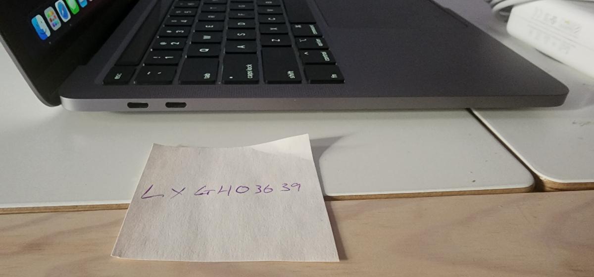 MacBook Pro 2020 - 13", color Gray