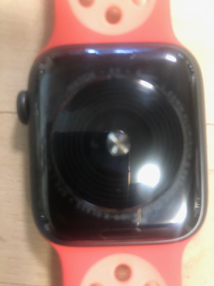 Apple Watch SE 1st Gen 44mm, color Gray