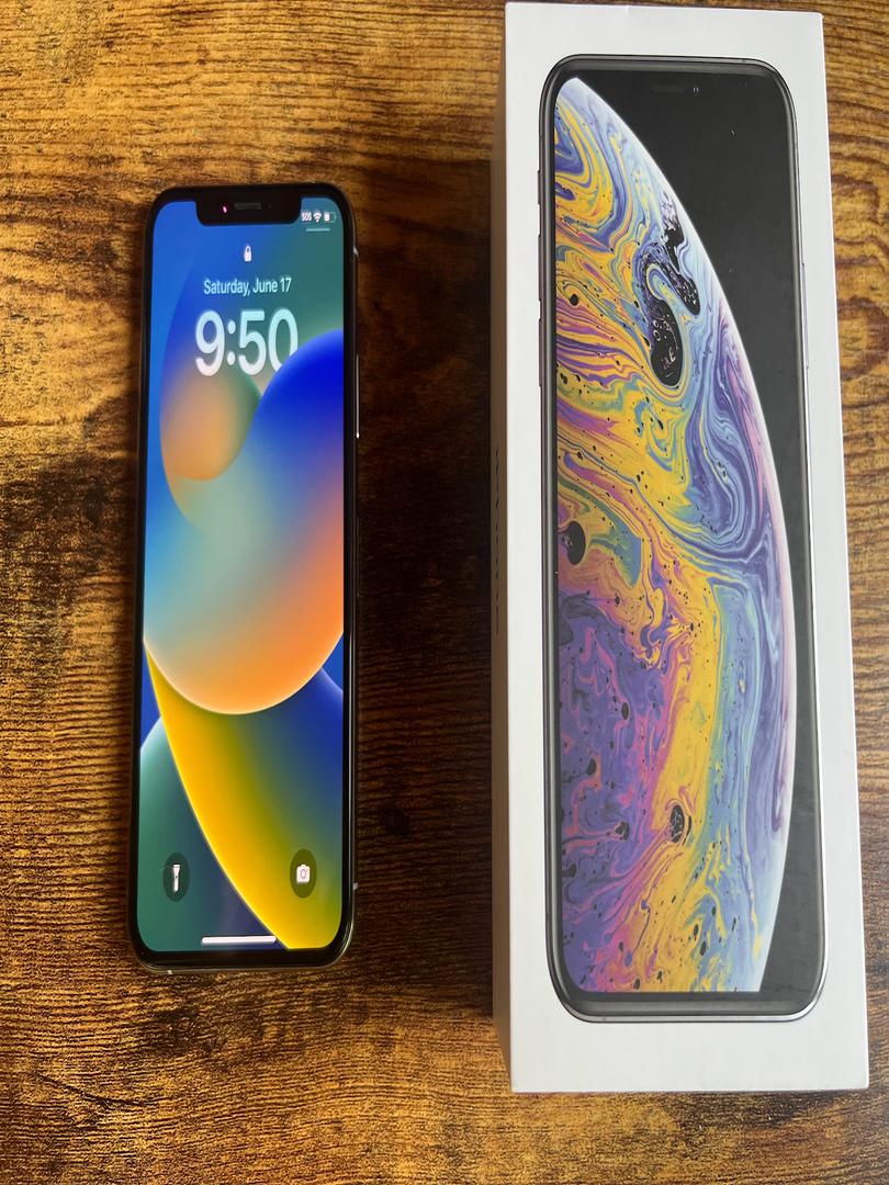 Apple iPhone Xs, color Silver